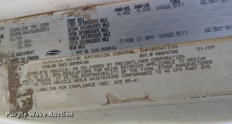 image for item EE5181 1999 Sterling L7501 water truck