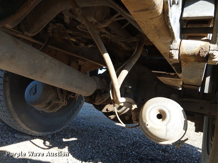 image for item EE5182 2000 Sterling L7500 water truck