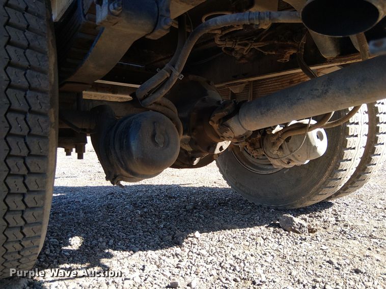 image for item EE5182 2000 Sterling L7500 water truck