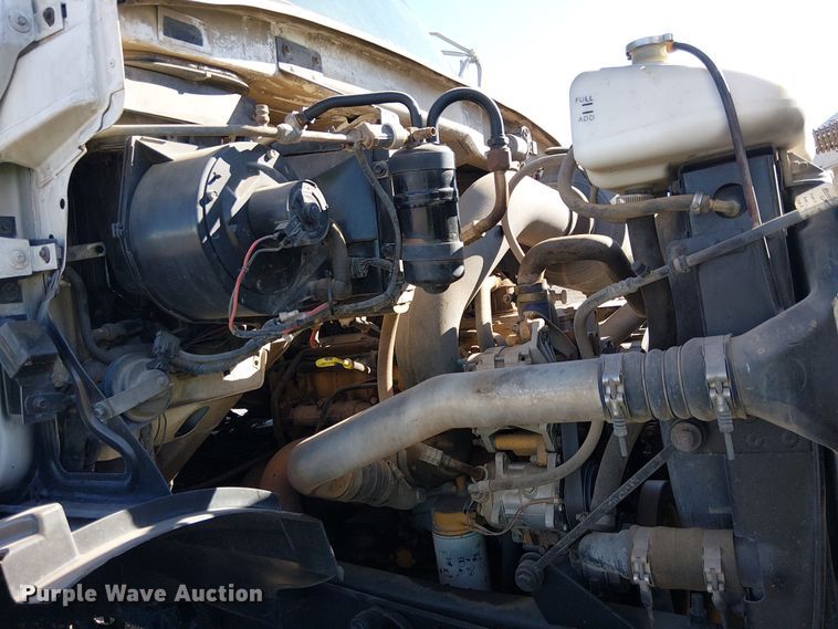 image for item EE5182 2000 Sterling L7500 water truck