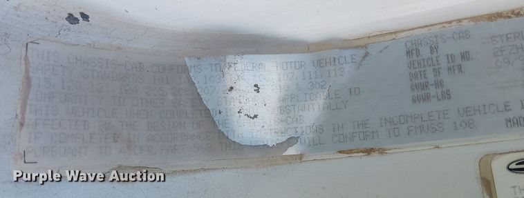 image for item EE5182 2000 Sterling L7500 water truck