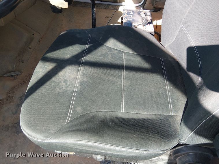 image for item EE5183 2005 Sterling L8500 water truck