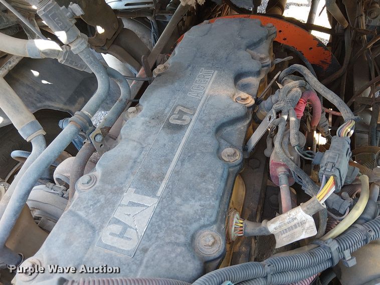 image for item EE5183 2005 Sterling L8500 water truck