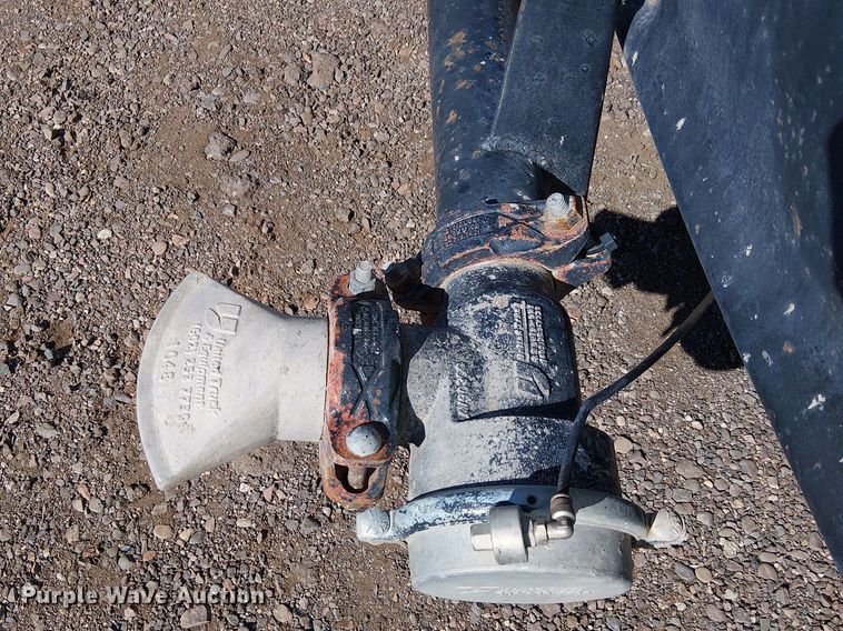 image for item EE5184 2000 Sterling L7500 water truck