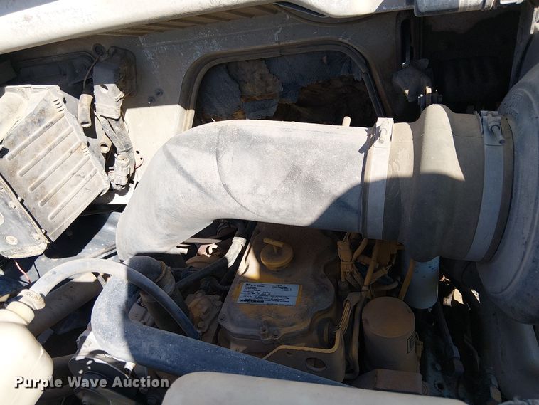 image for item EE5184 2000 Sterling L7500 water truck