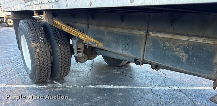 image for item EF2302 2002 International 4700 box truck