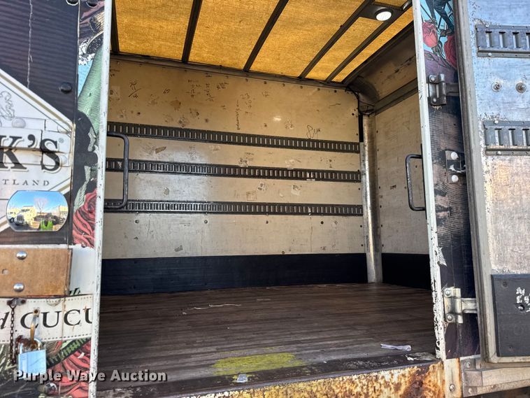 image for item EF2303 2007 International 4300 box truck