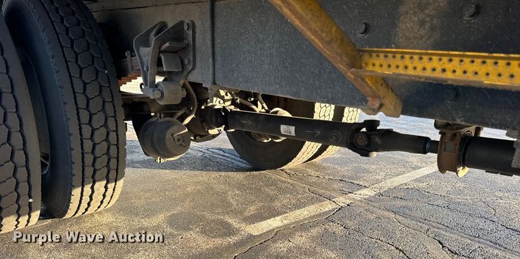 image for item EF2303 2007 International 4300 box truck