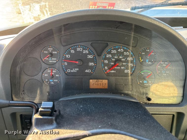 image for item EF2303 2007 International 4300 box truck