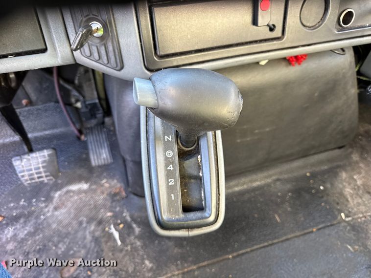 image for item EF2303 2007 International 4300 box truck