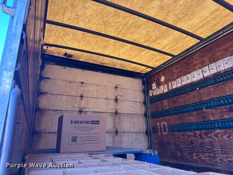 image for item EF2308 2006 International 4300 box truck