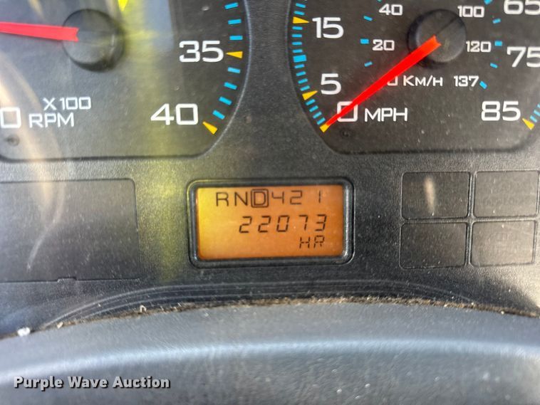 image for item EF2308 2006 International 4300 box truck