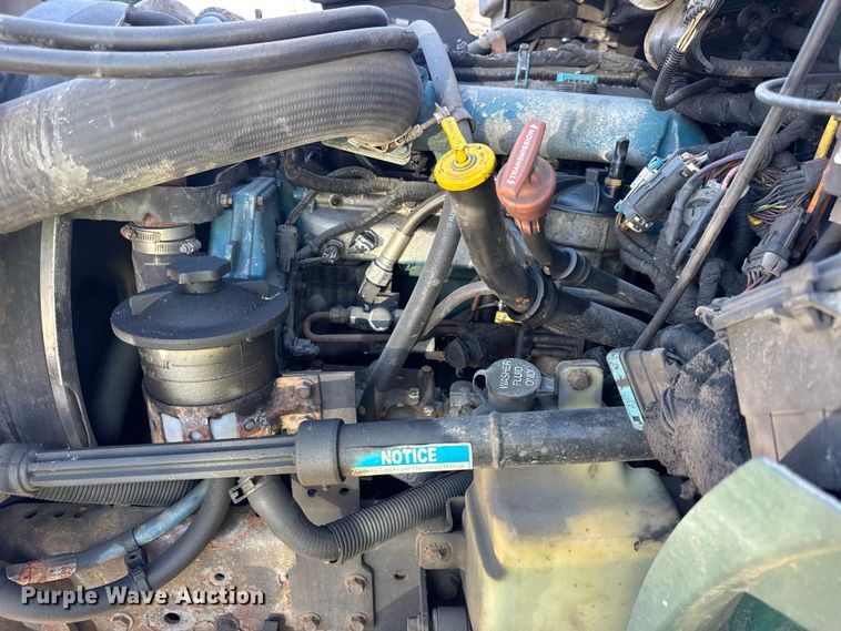 image for item EF2308 2006 International 4300 box truck