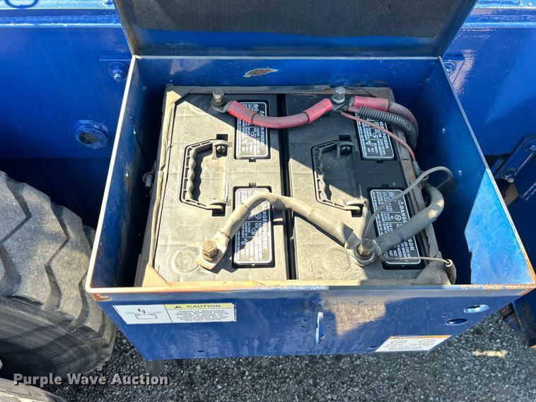 image for item EG1424 2004 Capacity TJ7000 yard truck