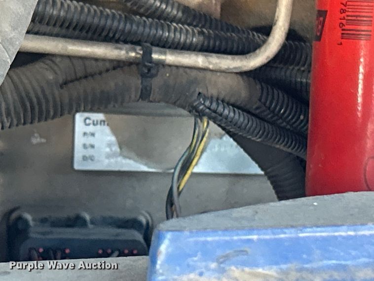 image for item EG1424 2004 Capacity TJ7000 yard truck