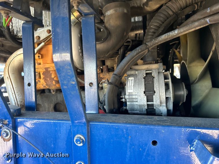 image for item EG1424 2004 Capacity TJ7000 yard truck