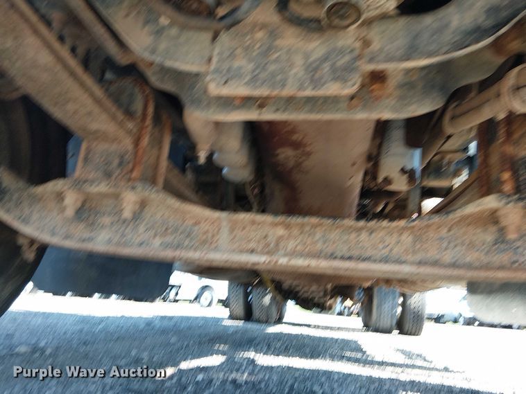 image for item EG1699 2018 Mack CHU613  semi truck