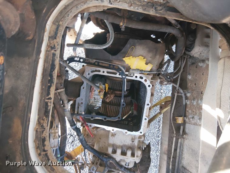 image for item EG1699 2018 Mack CHU613  semi truck