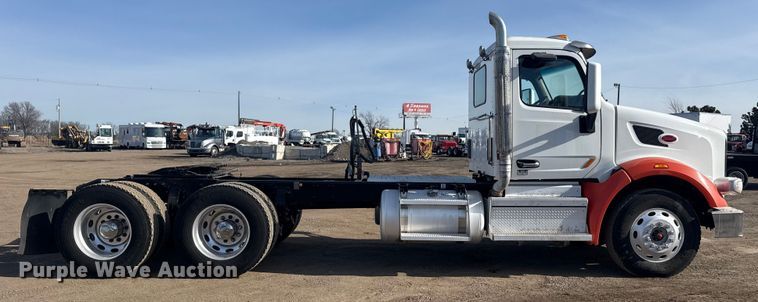 image for item EG2046 2018 Peterbilt 567 semi truck
