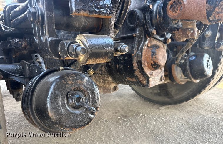 image for item EG2046 2018 Peterbilt 567 semi truck