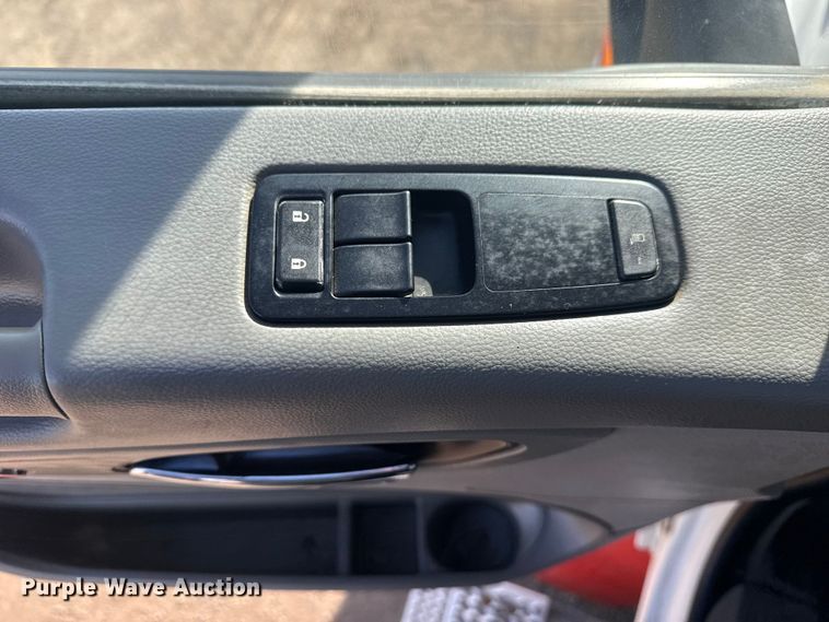 image for item EG2046 2018 Peterbilt 567 semi truck