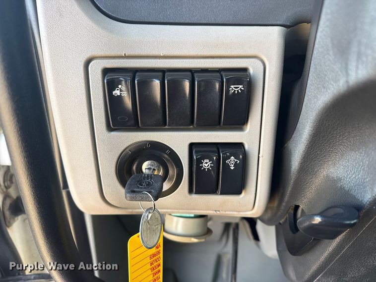 image for item EG2046 2018 Peterbilt 567 semi truck