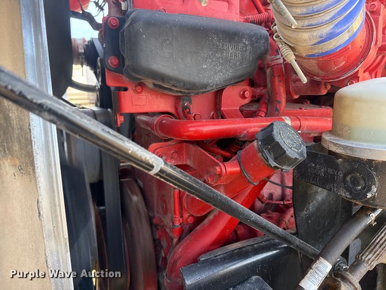 image for item EG2046 2018 Peterbilt 567 semi truck