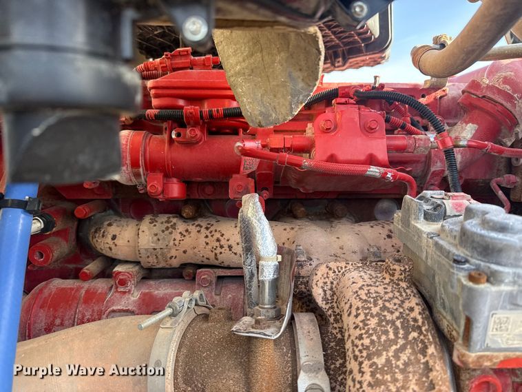 image for item EG2046 2018 Peterbilt 567 semi truck