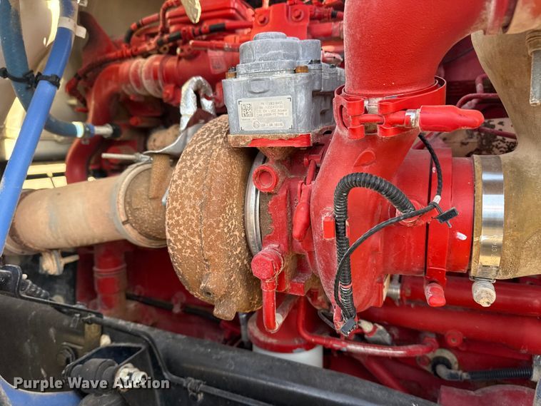 image for item EG2046 2018 Peterbilt 567 semi truck