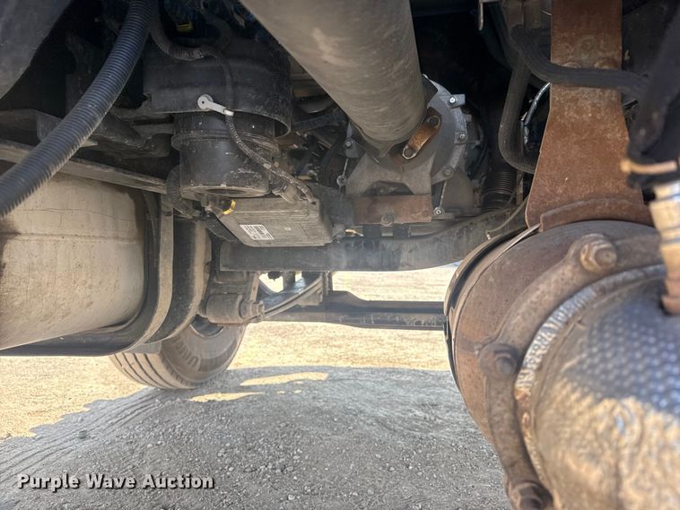 image for item EG2083 2016 Ford F750 Super Duty XL truck cab and chassis