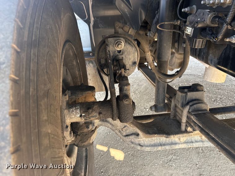 image for item EG2083 2016 Ford F750 Super Duty XL truck cab and chassis