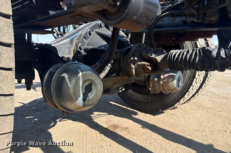 image for item EG2083 2016 Ford F750 Super Duty XL truck cab and chassis