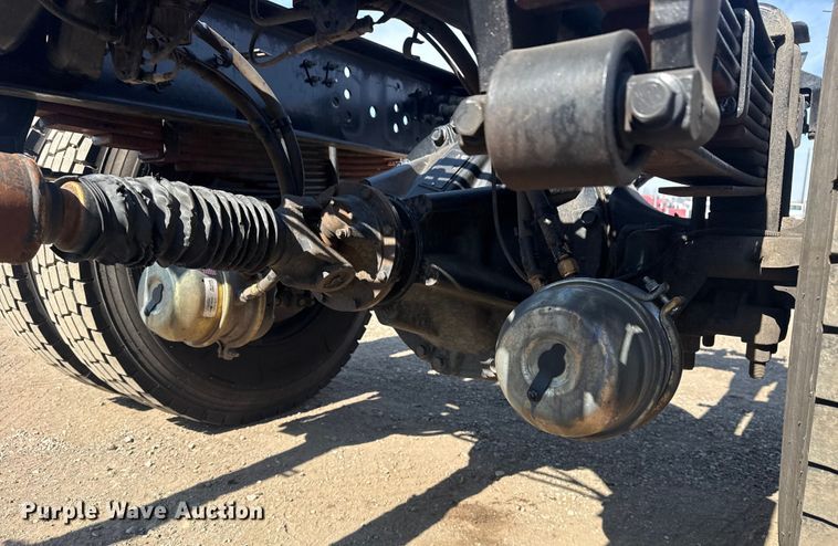 image for item EG2083 2016 Ford F750 Super Duty XL truck cab and chassis