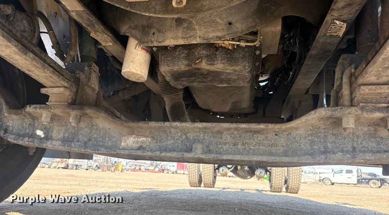 image for item EG2083 2016 Ford F750 Super Duty XL truck cab and chassis