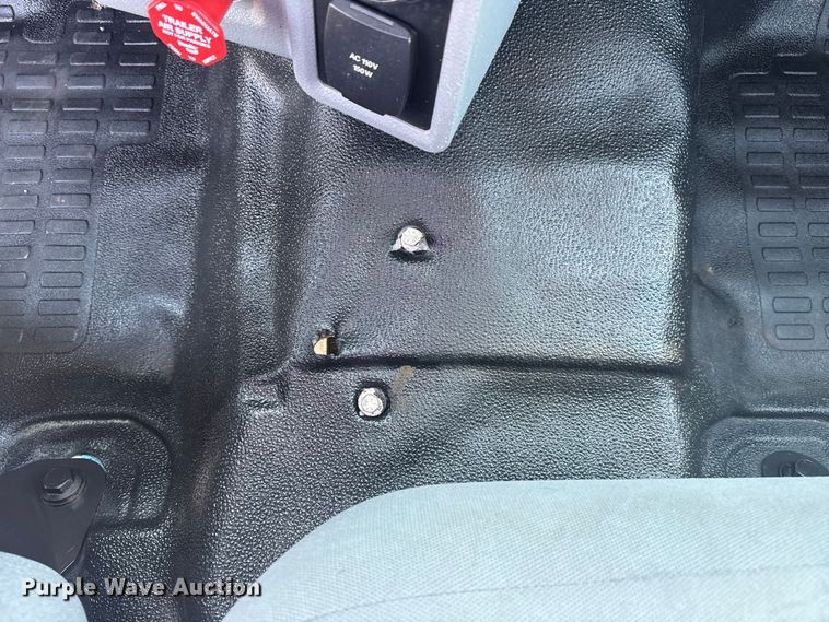 image for item EG2083 2016 Ford F750 Super Duty XL truck cab and chassis