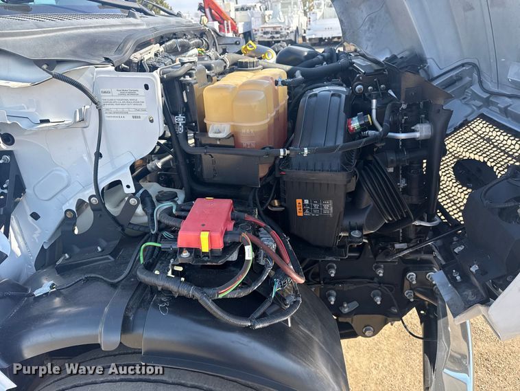 image for item EG2083 2016 Ford F750 Super Duty XL truck cab and chassis