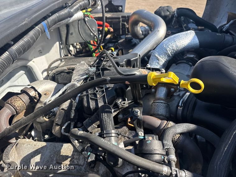 image for item EG2083 2016 Ford F750 Super Duty XL truck cab and chassis