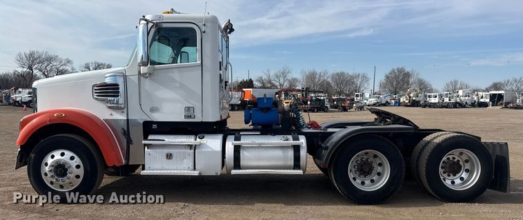 image for item EG2088 2014 Freightliner Coronado semi truck