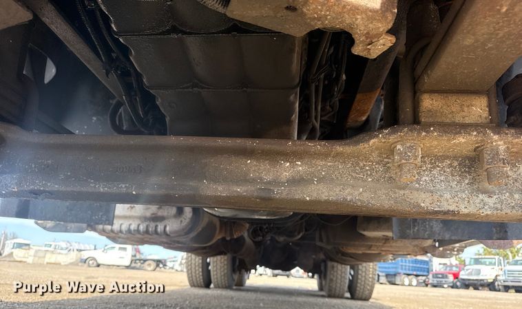 image for item EG2088 2014 Freightliner Coronado semi truck