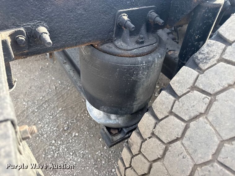 image for item EG2088 2014 Freightliner Coronado semi truck