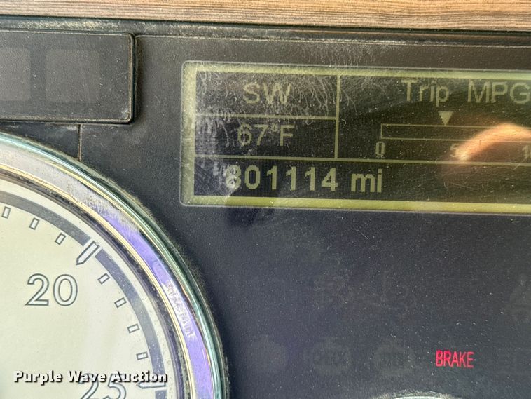 image for item EG2088 2014 Freightliner Coronado semi truck