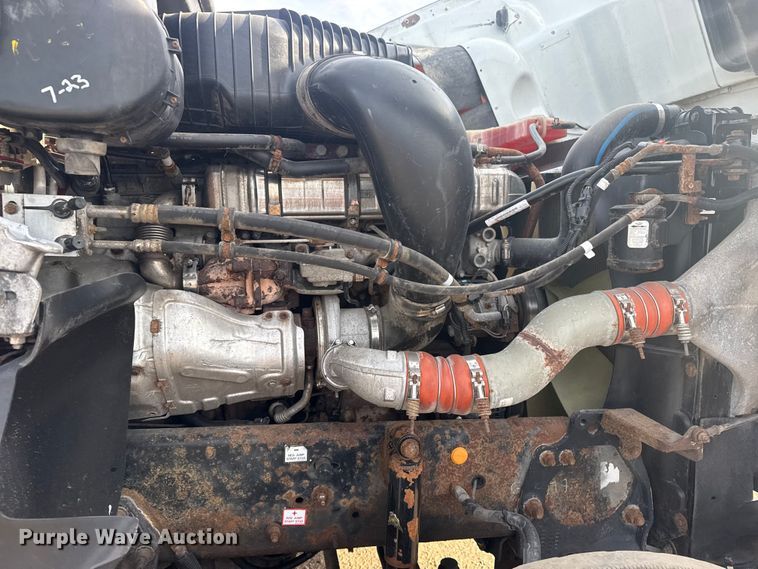 image for item EG2088 2014 Freightliner Coronado semi truck