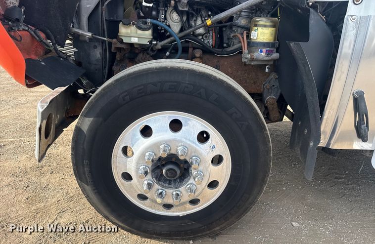 image for item EG2088 2014 Freightliner Coronado semi truck