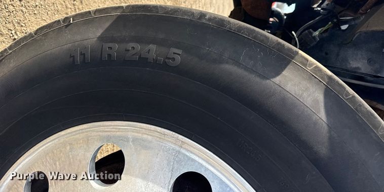 image for item EG2088 2014 Freightliner Coronado semi truck