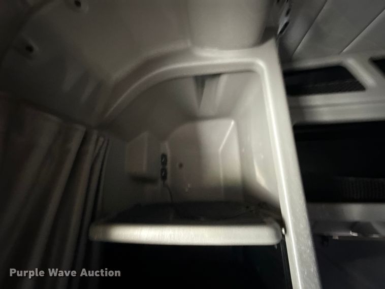 image for item EN0304 2013 Peterbilt 386 