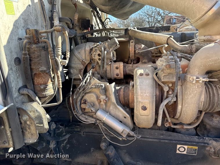 image for item EN0304 2013 Peterbilt 386 