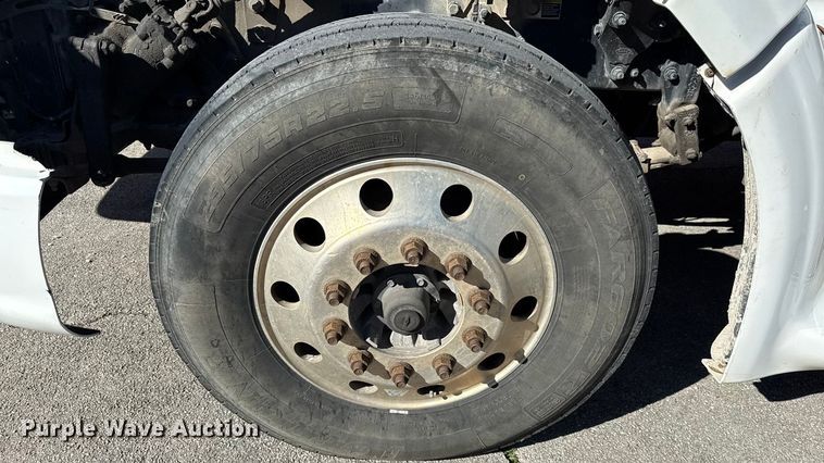 image for item EN0304 2013 Peterbilt 386 