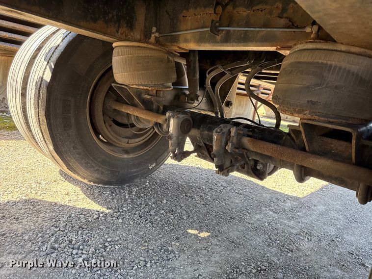 image for item EN0305 1999 Fontaine IPTW-6-8048WSAK flatbed trailer