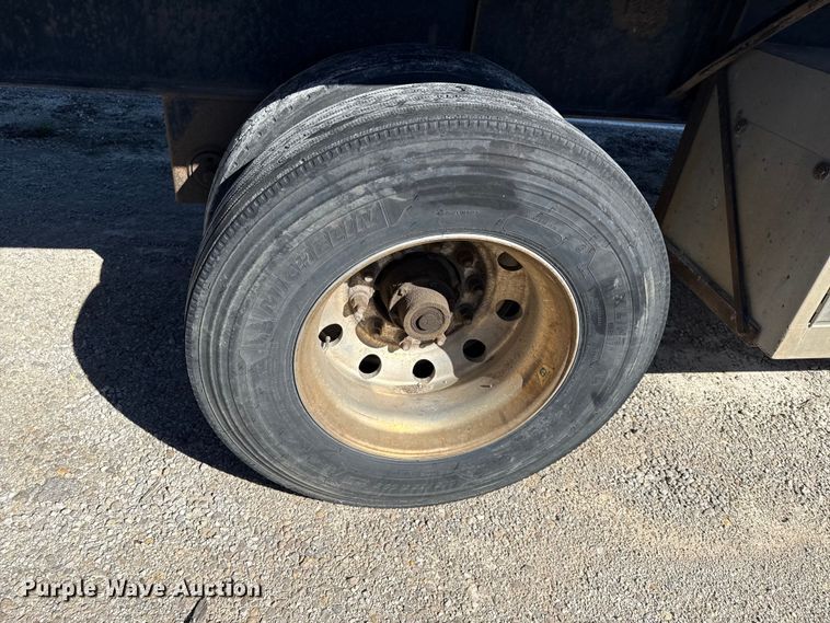 image for item EN0305 1999 Fontaine IPTW-6-8048WSAK flatbed trailer