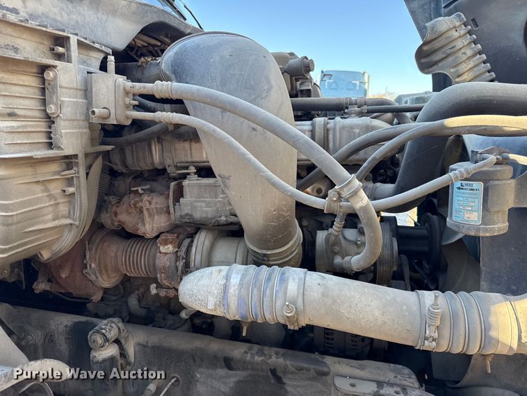 image for item EN0479 2012 Freightliner Cascadia 125 semi truck